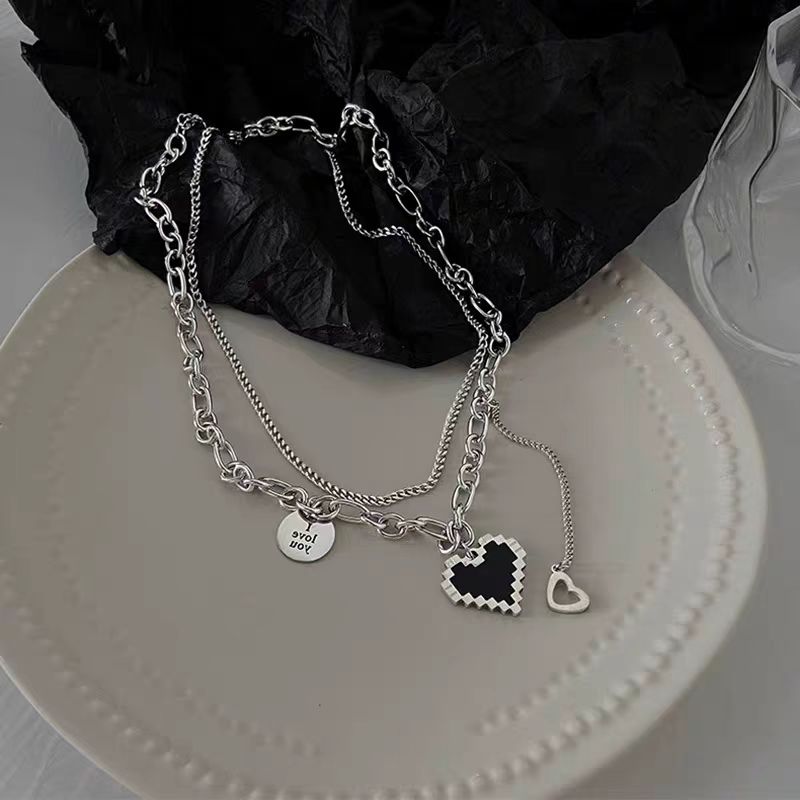 Black Heart Pendant Necklace – Double-Layered Jewelry for Women, Perfect for Sweaters & Layering