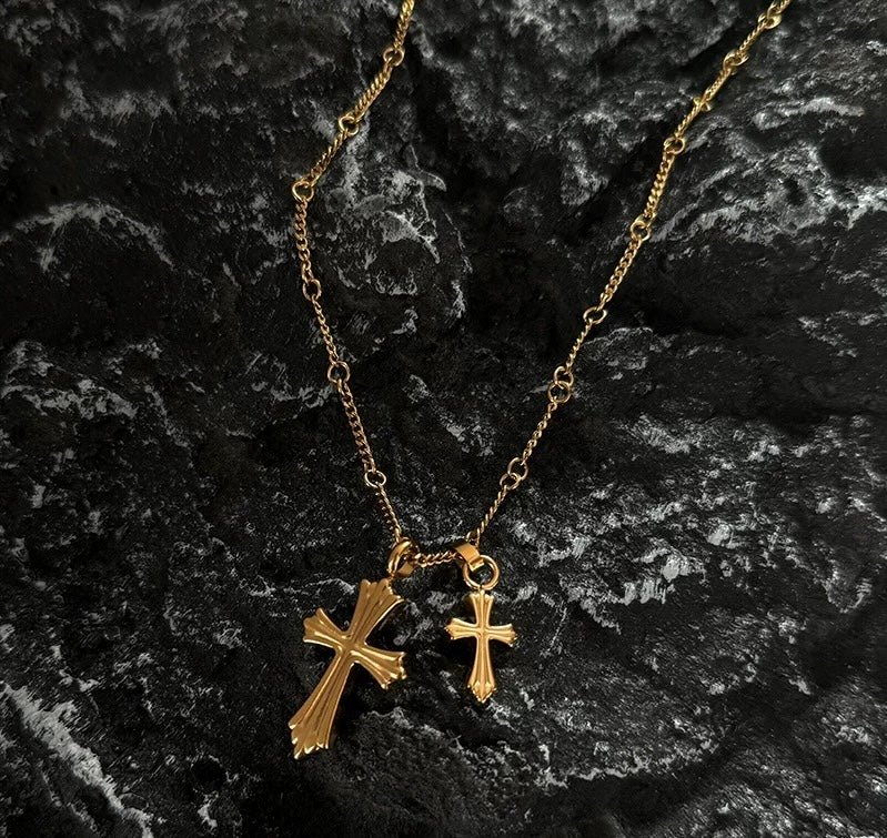 Minimalist Double Cross Pendant Necklace – High-End Titanium Steel Jewelry for Everyday Style