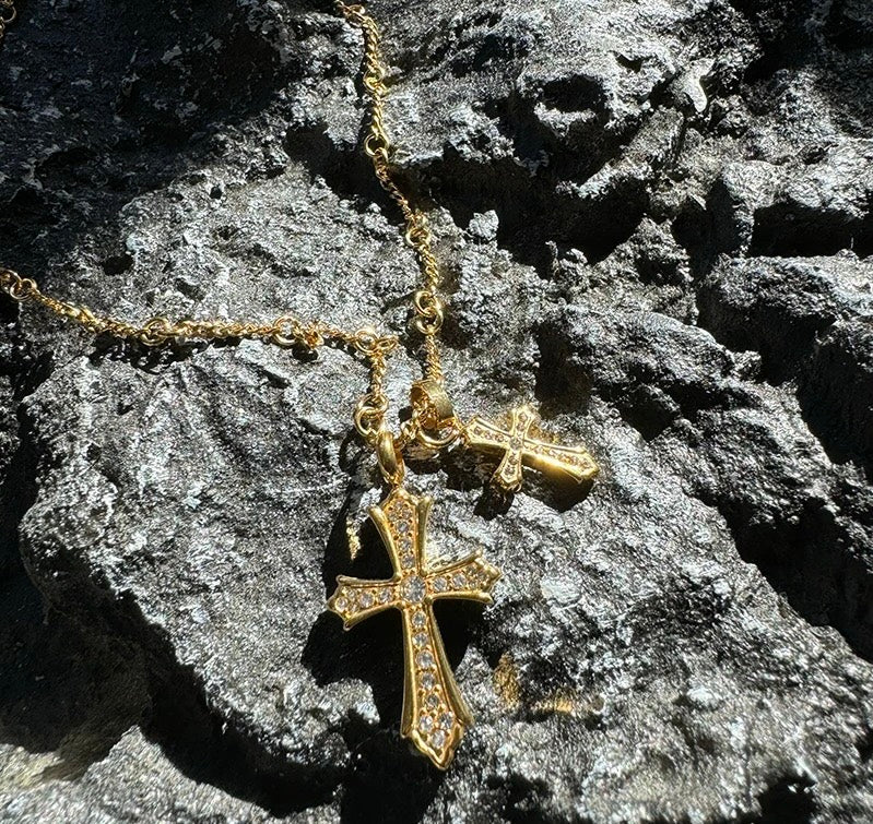 Minimalist Double Cross Pendant Necklace – High-End Titanium Steel Jewelry for Everyday Style